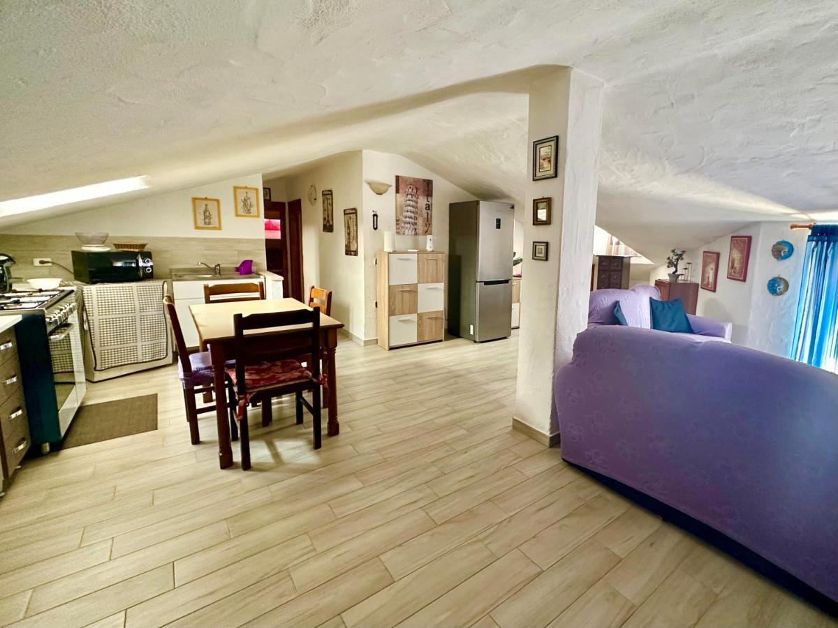 The Quiet Mansard Apartamento Olbia Exterior foto